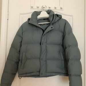 Aritzia | THE Super Puff™ Shorty - cliMATTE™